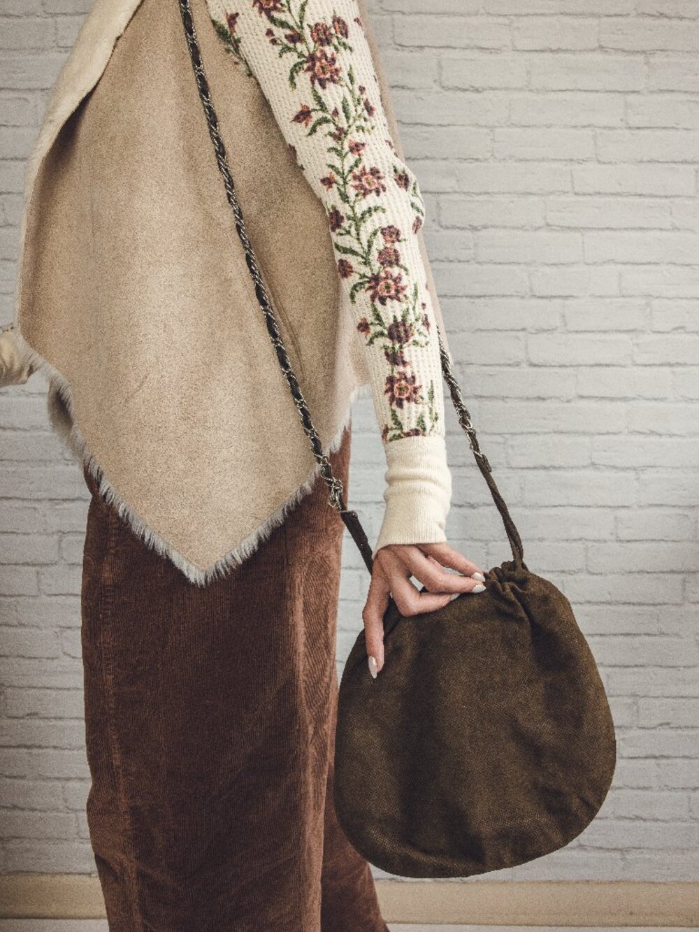 Vintage Bottega Veneta Bucket Crossbody Bag (Brown Suede)
